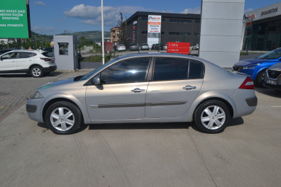 Renault Megane 1.6 LPG DYNAMİQUE 2004 Model Otomatik Vites