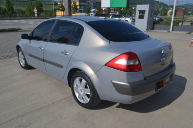 Renault Megane 1.6 LPG DYNAMİQUE 2004 Model Otomatik Vites