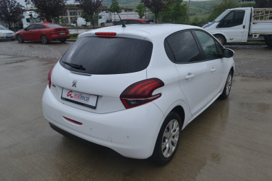 Peugeot 208 1.6 HDİ ACTİVE 2017 Model Düz Vites