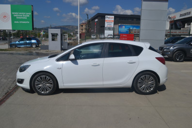 Opel Astra 1.3CDTİ ENJOY 2013 Model Düz Vites