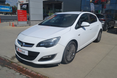 Opel Astra 1.3CDTİ ENJOY 2013 Model Düz Vites