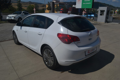 Opel Astra 1.3CDTİ ENJOY 2013 Model Düz Vites