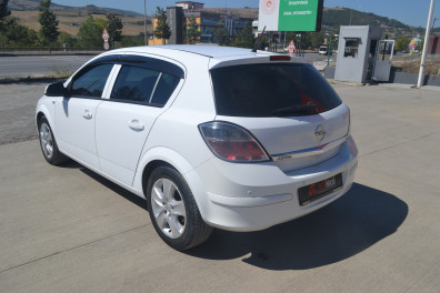 Opel Astra 1.6 LPG ESSENTİA 2012 Model Otomatik Vites