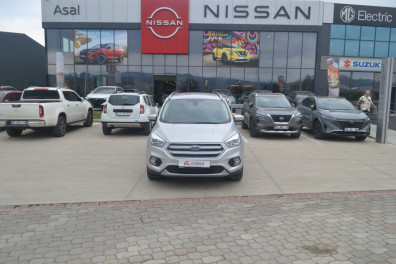 Ford  Kuga 1.5 TDCİ TİTANİUM 2019 Model Otomatik Vites