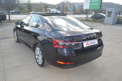 Skoda Superb 1.5TSİ PRESTİGE 2023 Model Otomatik Vites