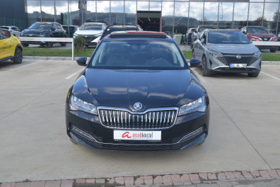 Skoda Superb 1.5TSİ PRESTİGE 2023 Model Otomatik Vites