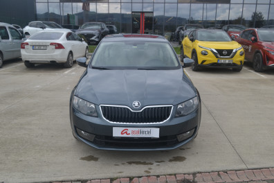 Skoda Octavia 1.6TDİ STYLE CR 2016 Model Otomatik Vites