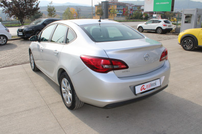 Opel Astra 1.6 EDİTİON PLUS  2017 Model Düz Vites