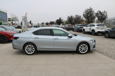 Skoda Superb 1.5TSİ MHEV PRESTİGE 2024 Model Otomatik Vites