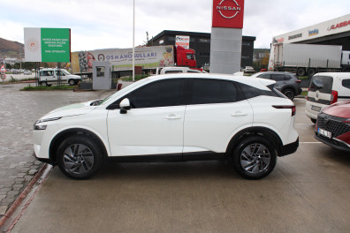 Nissan Qashqai 1.3 DIG-T TEKNA  2023 Model Otomatik Vites