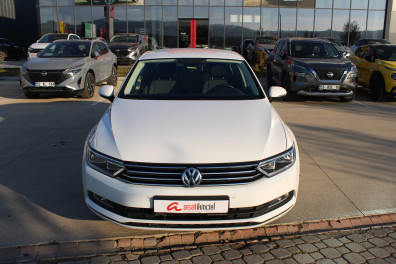 Volkswagen Passat  1.6 TDİ İMPRESSİON 2017 Model Otomatik Vites