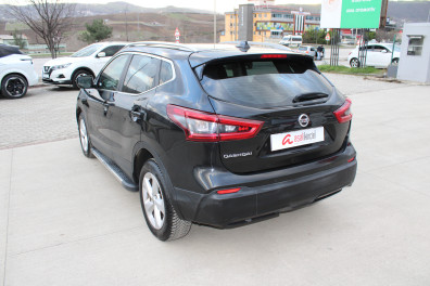 Nissan Qashqai 1.6 DCİ TEKNA 2018 Model Otomatik Vites