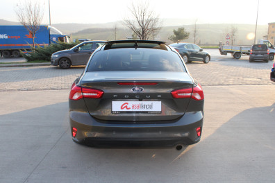 Ford  Focus 1.5TDCİ SUNROOF TİTANİUM 2020 Model Otomatik Vites