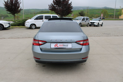 Skoda Superb 1.5TSİ PREMİUM  2020 Model Otomatik Vites