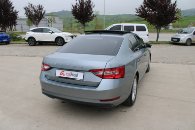 Skoda Superb 1.5TSİ PREMİUM  2020 Model Otomatik Vites