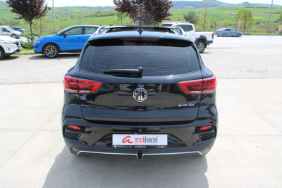 MG ZS EV LUXURY 2023 Model Otomatik Vites