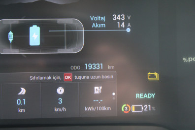MG ZS EV LUXURY 2023 Model Otomatik Vites