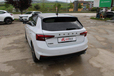 Skoda Fabia 1.5TSİ MONTE CARLO 2023 Model Otomatik Vites