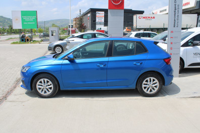 Skoda Fabia 1.0TSİ ELİTE MT 2023 Model Düz Vites