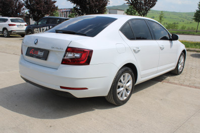 Skoda Octavia 1.6TDİ STYLE 2019 Model Otomatik Vites