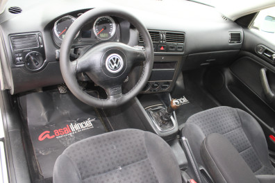Volkswagen Bora 1.6 COMFORTLİNE 2000 Model Düz Vites
