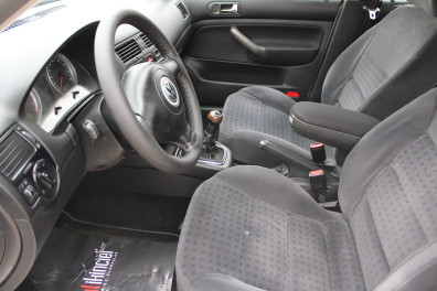 Volkswagen Bora 1.6 COMFORTLİNE 2000 Model Düz Vites