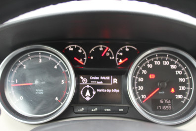 Peugeot 508  1.6BLUEHDİ ACTİVE 2015 Model Otomatik Vites