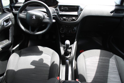 Peugeot 208 1.4HDİ ACTİVE 2014 Model Düz Vites