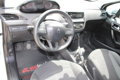 Peugeot 208 1.4HDİ ACTİVE 2014 Model Düz Vites