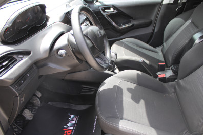 Peugeot 208 1.4HDİ ACTİVE 2014 Model Düz Vites