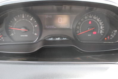 Peugeot 208 1.4HDİ ACTİVE 2014 Model Düz Vites