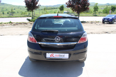 Opel Astra 1.3CDTİ ESSENTİA 2011 Model Düz Vites