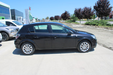 Opel Astra 1.3CDTİ ESSENTİA 2011 Model Düz Vites