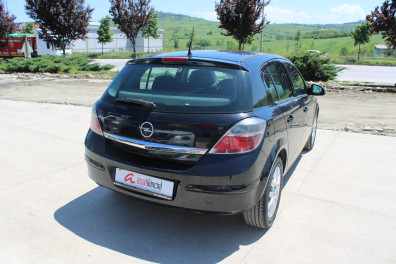 Opel Astra 1.3CDTİ ESSENTİA 2011 Model Düz Vites