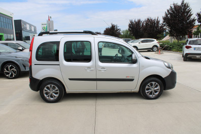 Renault Kangoo Multix 1.5 DCİ EXTREME 2015 Model Düz Vites