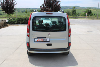 Renault Kangoo  1.5 DCİ EXPRESSİON 2010 Model Düz Vites
