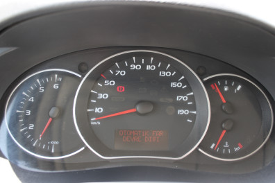 Renault Kangoo  1.5 DCİ EXPRESSİON 2010 Model Düz Vites