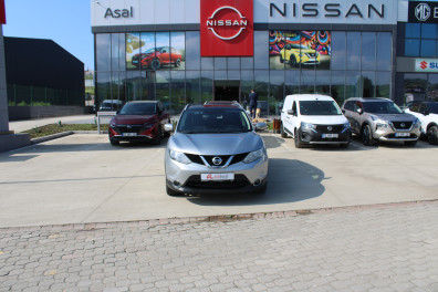 Nissan Qashqai 1.6DCİ BLACK EDİTİON 2017 Model Otomatik Vites