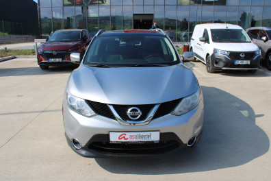 Nissan Qashqai 1.6DCİ BLACK EDİTİON 2017 Model Otomatik Vites