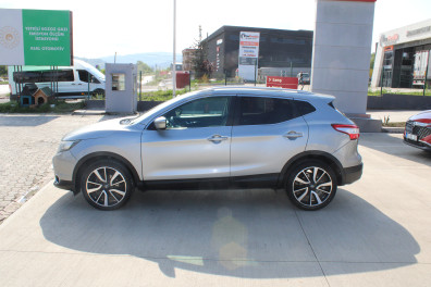 Nissan Qashqai 1.6DCİ BLACK EDİTİON 2017 Model Otomatik Vites