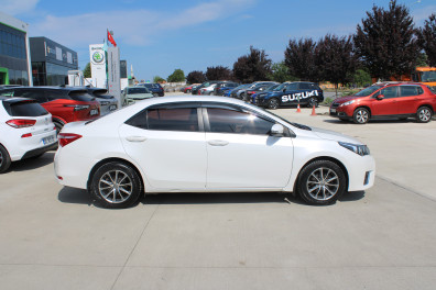 Toyota Corolla 1.33 LPG LİFE 2015 Model Düz Vites