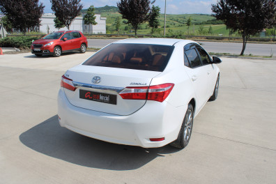 Toyota Corolla 1.33 LPG LİFE 2015 Model Düz Vites