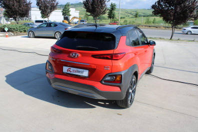 Hyundai Kona 1.6T-GDİ ELİTE SMART 4X4 2018 Model Otomatik Vites