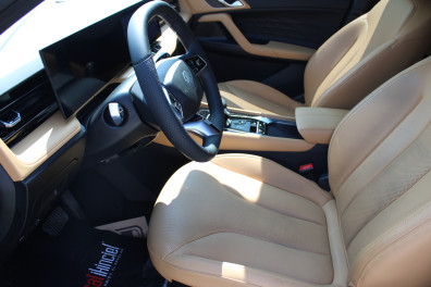 MG HS  1.5 PHEV LUXURY 2024 Model Otomatik Vites