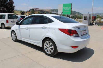 Hyundai Accent Blue 1.6CRDİ MODE PLUS 2016 Model Otomatik Vites