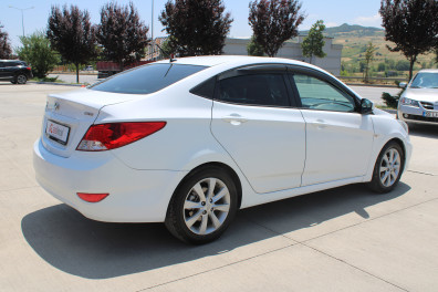 Hyundai Accent Blue 1.6CRDİ MODE PLUS 2016 Model Otomatik Vites