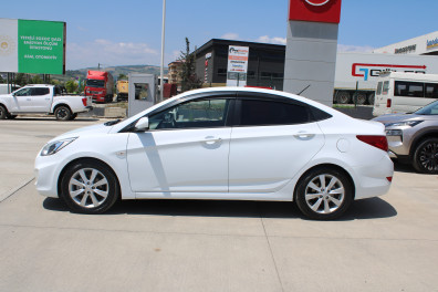 Hyundai Accent Blue 1.6CRDİ MODE PLUS 2016 Model Otomatik Vites