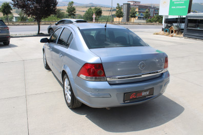 Opel Astra 1.6 ENJOY PLUS 2008 Model Düz Vites