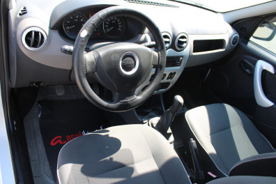 Dacia Logan 1.2 LPG AMBİANCE 2012 Model Düz Vites