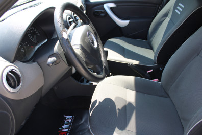 Dacia Logan 1.2 LPG AMBİANCE 2012 Model Düz Vites